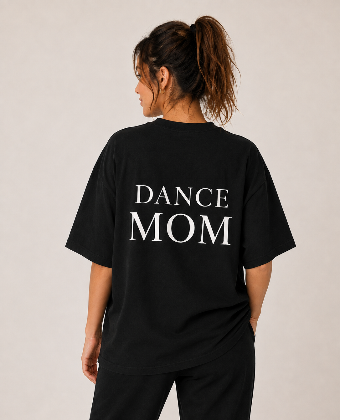 LE DANCE MOM