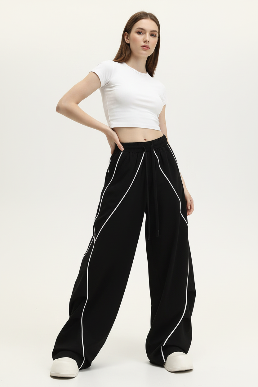 Mannequin en pantalon bandes réfléchissantes avec crop top blanc