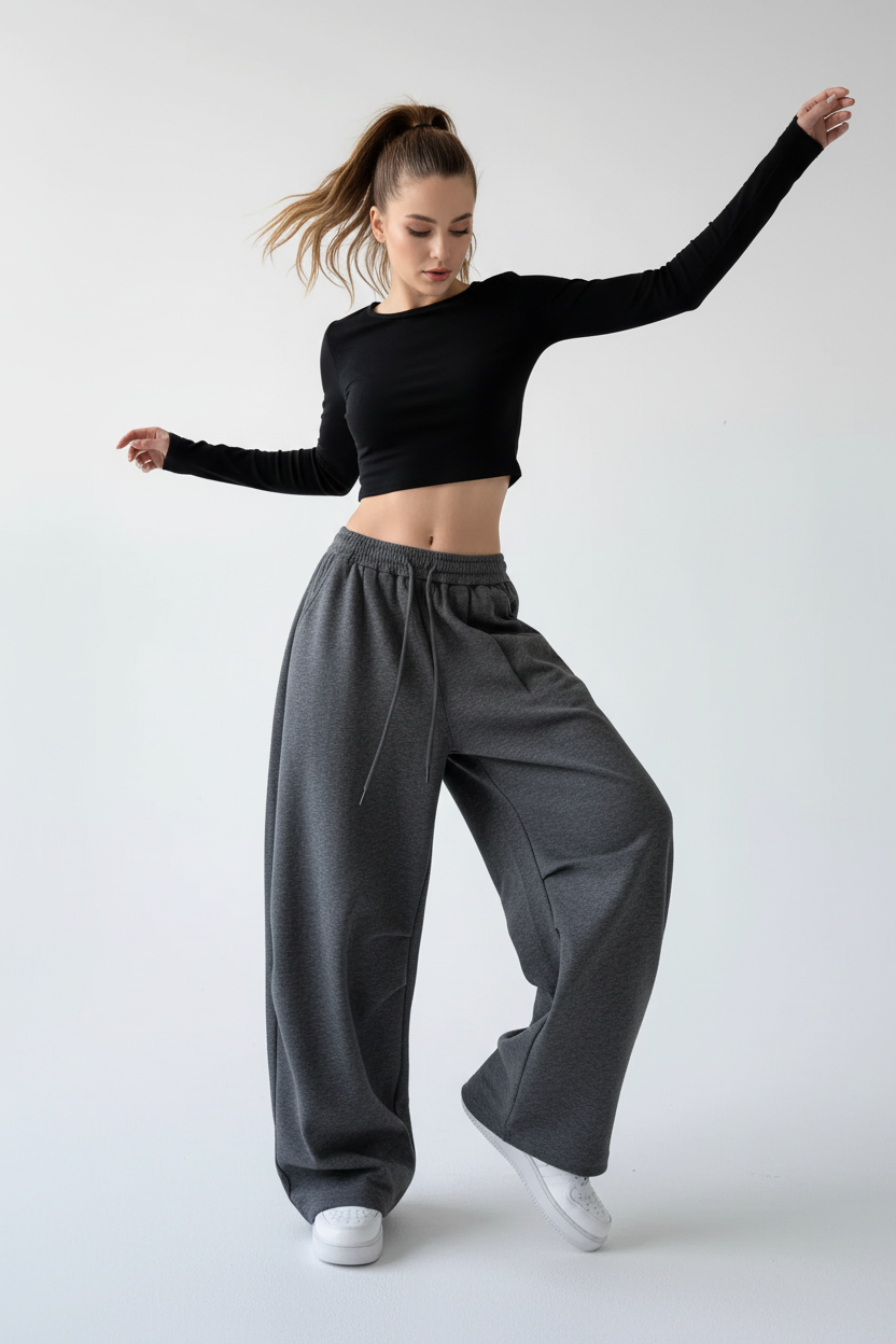 Mannequin européen en pantalon gris foncé